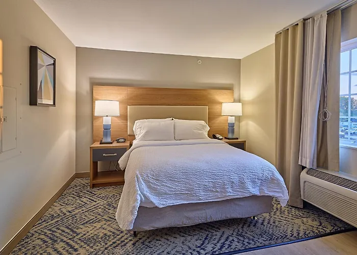 Candlewood - At Grand Prairie By Ihg 2*