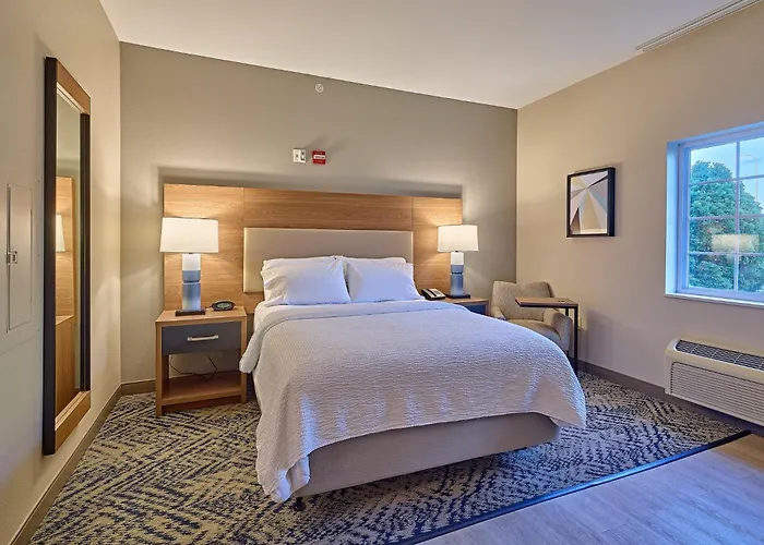 Candlewood - At Grand Prairie By Ihg Peoria