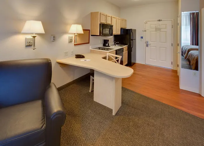 Hotel Candlewood - At Grand Prairie By Ihg Peoria