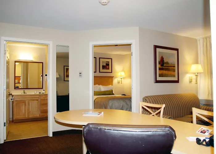Hotel Candlewood - At Grand Prairie By Ihg 2*