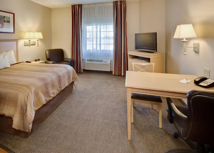 Candlewood - At Grand Prairie By Ihg Отель Пеория