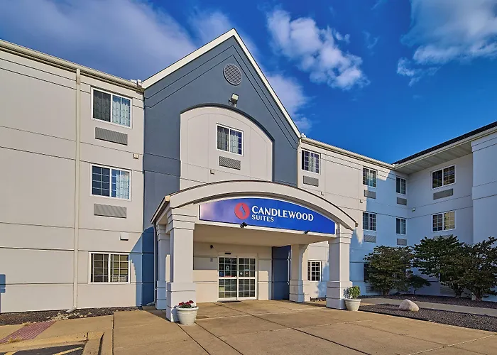 Candlewood - At Grand Prairie By Ihg 2*